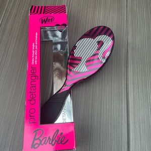 Mattel Barbie hairbrush